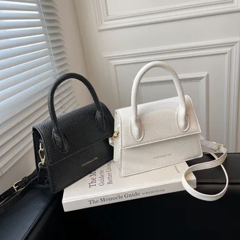 Маленькие женские массивные фирменные сумки с ручками 2023 Мини-клапаном, черно-белые кошельки через плечо, Дизайнерские сумки для женщин класса люкс