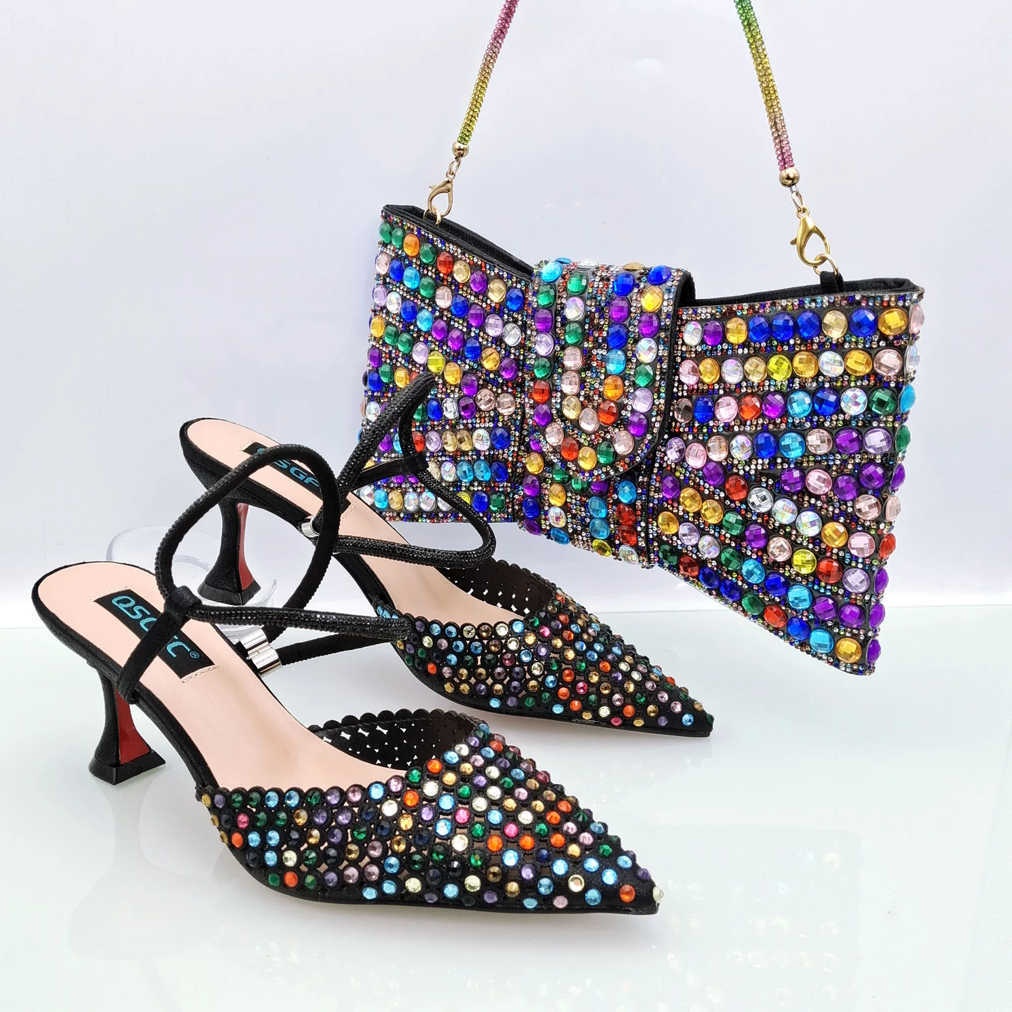 Новая универсальная яркая серебристая полосатая полая конструкция, такая же квадратная сумочка, модная женская обувь и сумки для вечеринок Изображение 4